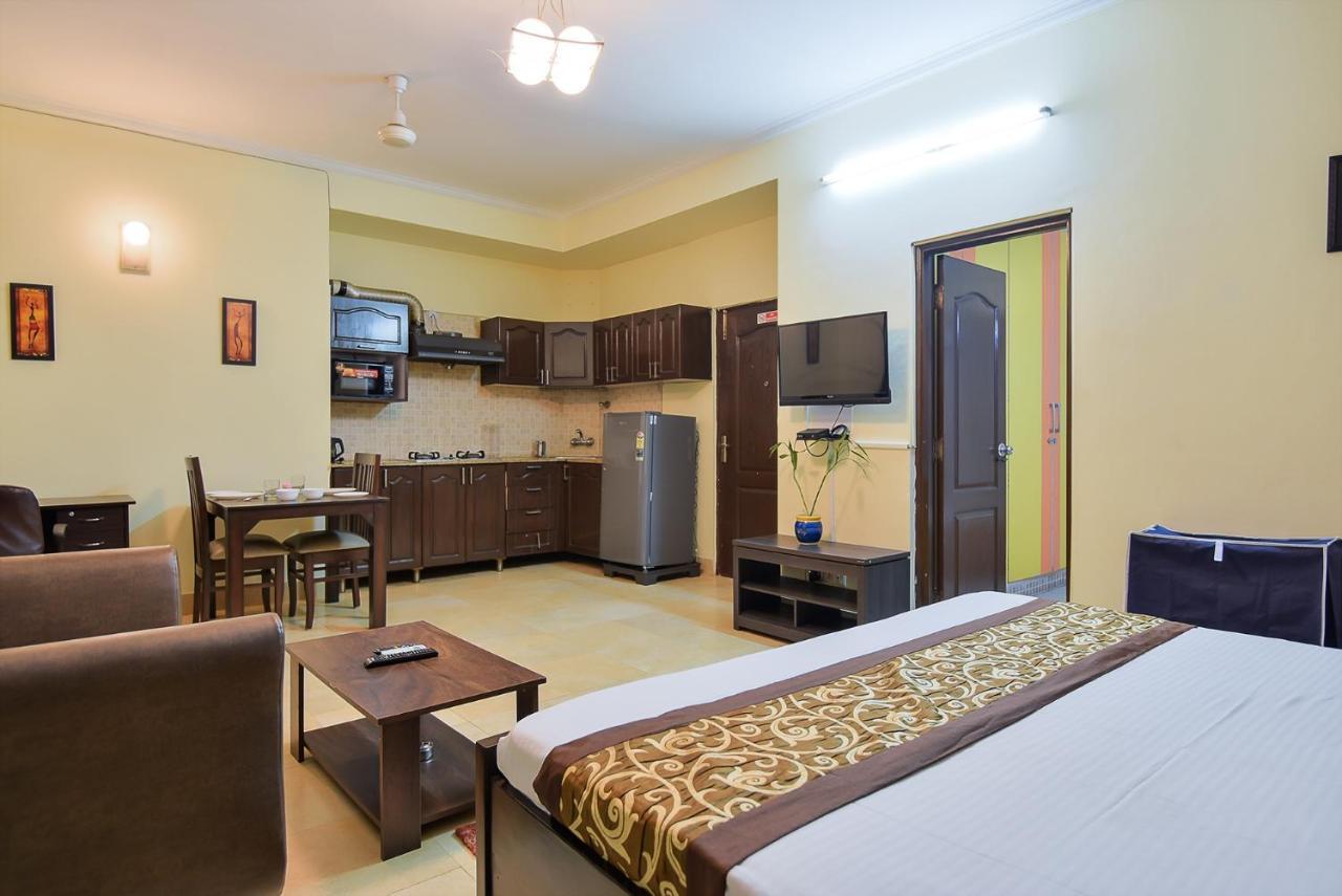 Bedchambers Serviced Apartments, Sushant Lok 古尔冈 外观 照片